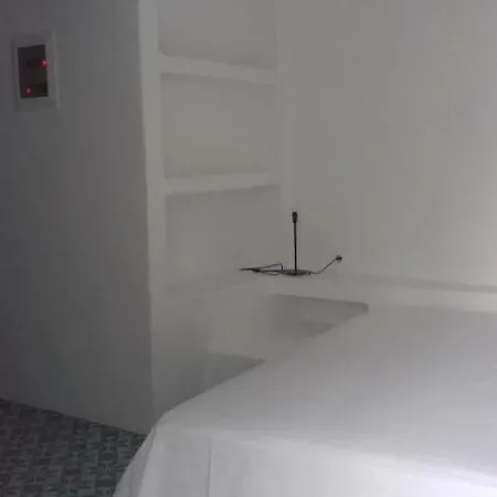 Alozi Apartament